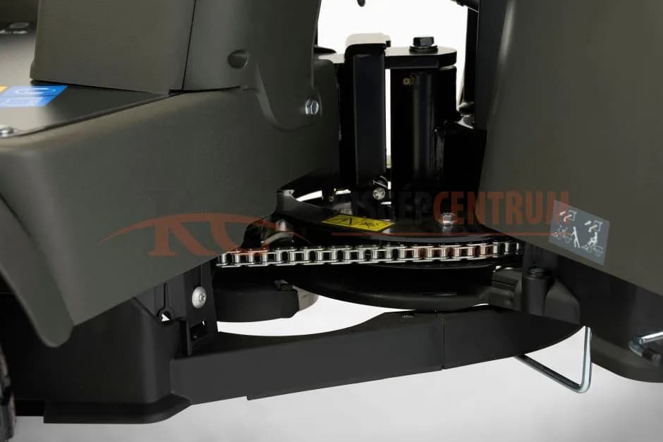 STIGA frontkaszás fűnyíró traktor PARK 500 WX 4WD (Vágóasztal nélkül) — 4. fotó
